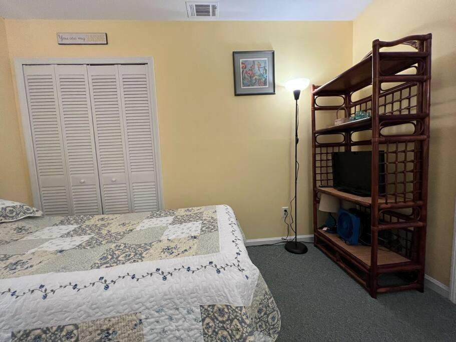 Lovely 2-Bedroom Condo With Pool Myrtle Beach Exterior photo